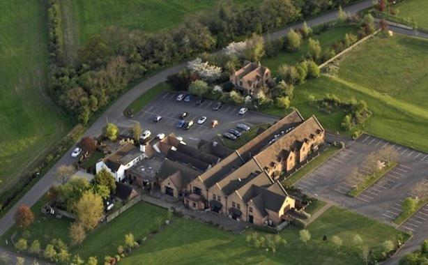 The Pear Tree Inn & Country Hotel Hindlip Eksteriør bilde